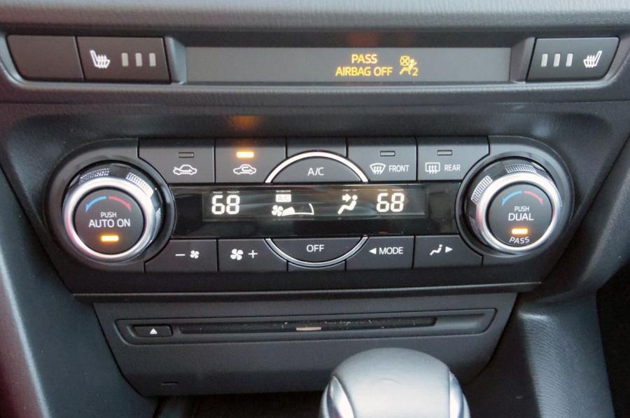  Mazda3 Sedan 2014 года  (фото 48 из 59)